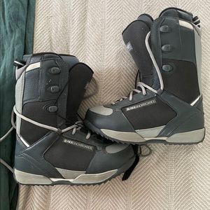 Snowboard Boots